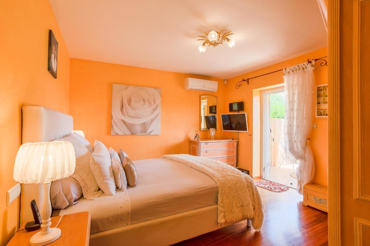 Villa Escalinada Vi4310 By Riviera Homes